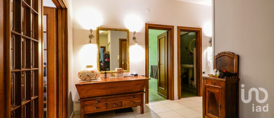 Apartment 7 rooms of 170 m² in Cengio (17056)