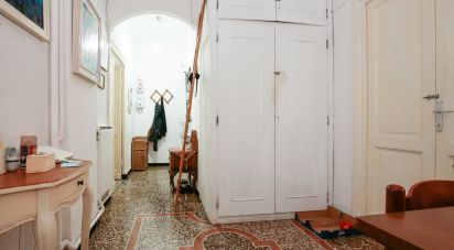 Apartment 6 rooms of 90 m² in Genova (16129)