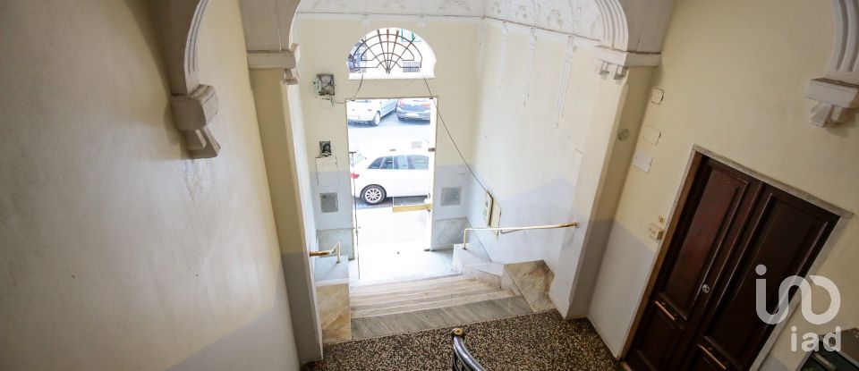 Apartment 6 rooms of 90 m² in Genova (16129)