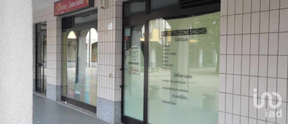 Shop / premises commercial of 63 m² in Nova Milanese (20834)