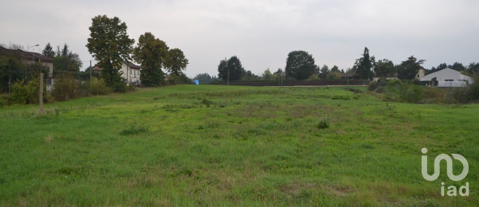 Land of 15,182 m² in Asti (14100)