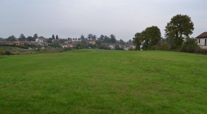 Land of 700 m² in Asti (14020)