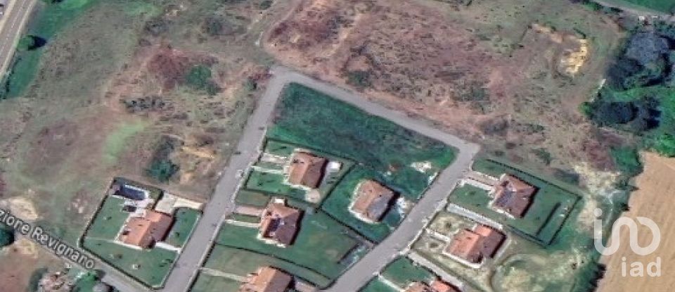 Terreno di 700 m² in Asti (14020)