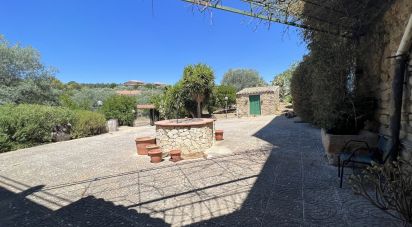 Casa 7 locali di 310 m² in Caltanissetta (93100)