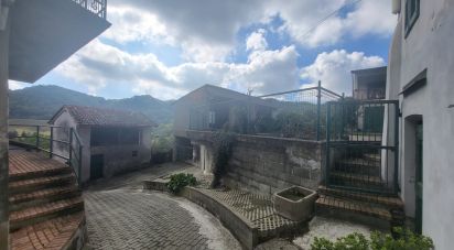 Casa indipendente 8 locali di 174 m² in Camino (15020)