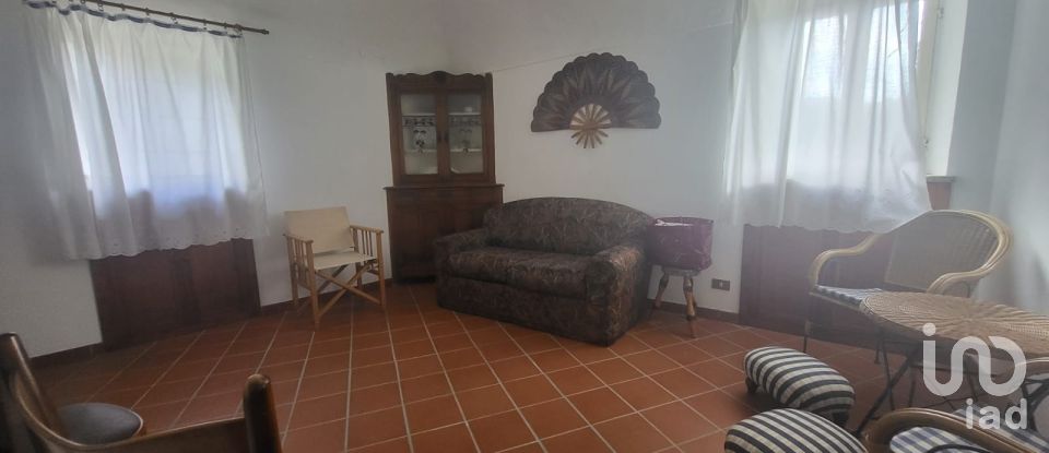 Casa indipendente 8 locali di 174 m² in Camino (15020)