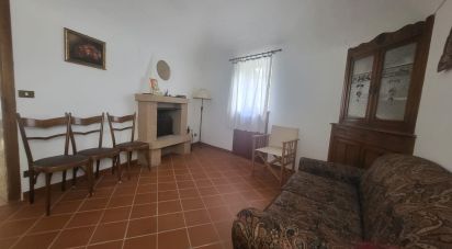 Casa indipendente 8 locali di 174 m² in Camino (15020)