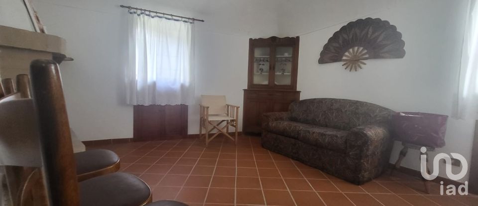 Casa indipendente 8 locali di 174 m² in Camino (15020)