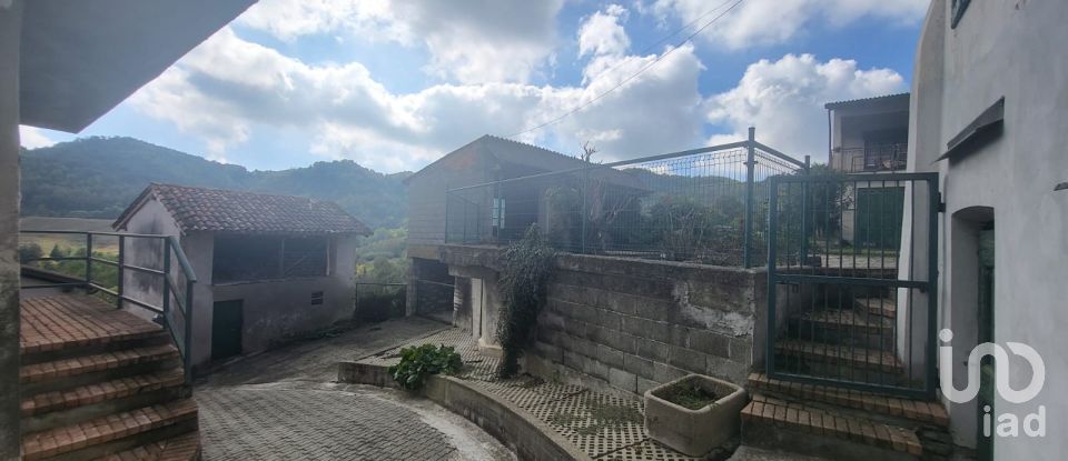 Casa indipendente 8 locali di 174 m² in Camino (15020)