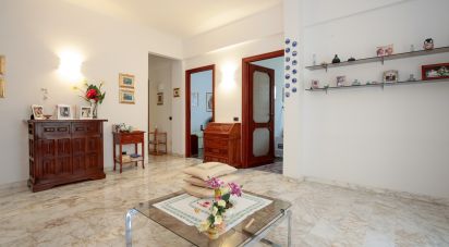 Appartamento 6 locali di 110 m² a Genova (16154)