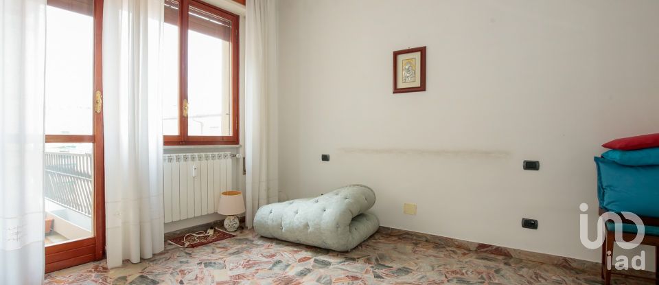 Appartamento 6 locali di 110 m² a Genova (16154)