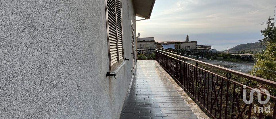 Casa indipendente 7 locali di 130 m² in - (87030)