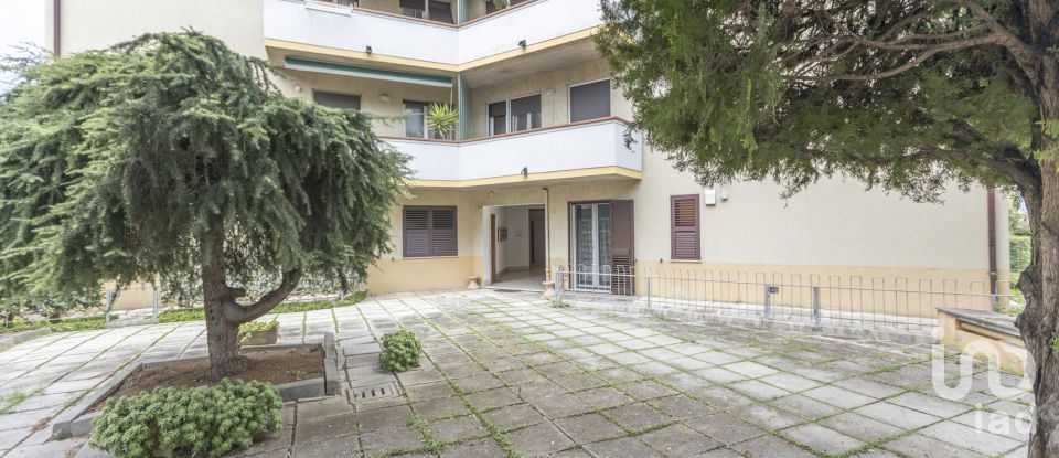 Appartamento 0 locali di 124 m² a Falconara Marittima (60015)