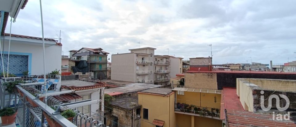 Appartamento 5 locali di 160 m² a Qualiano (80019)