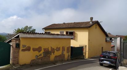 Village house 6 rooms of 136 m² in Cortiglione (14040)