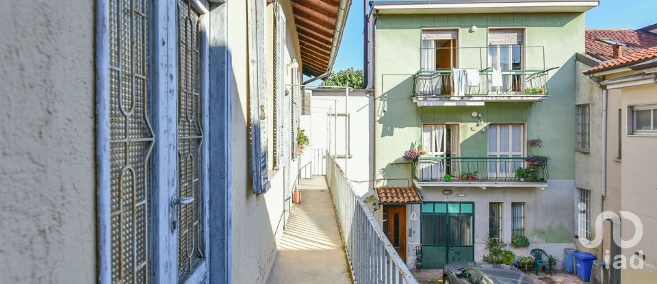 Town house 4 rooms of 151 m² in Seregno (20831)