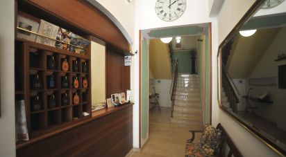 Hotel 3* of 700 m² in Sansepolcro (52037)