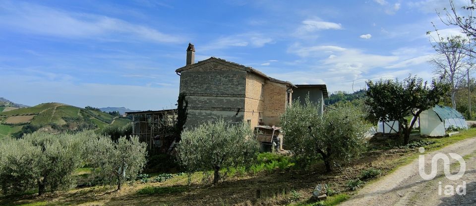 Casa indipendente 6 locali di 83 m² in Cossignano (63067)