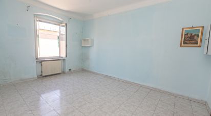 Appartamento 5 locali di 77 m² a Genova (16154)