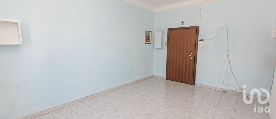 Appartamento 5 locali di 77 m² a Genova (16154)