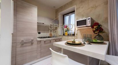 Three-room apartment of 85 m² in Gallarate (21013)