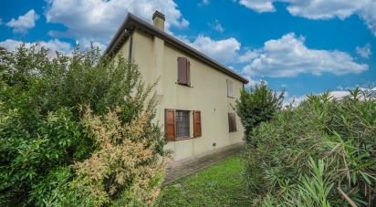 Casa 6 locali di 254 m² in Ostellato (44020)