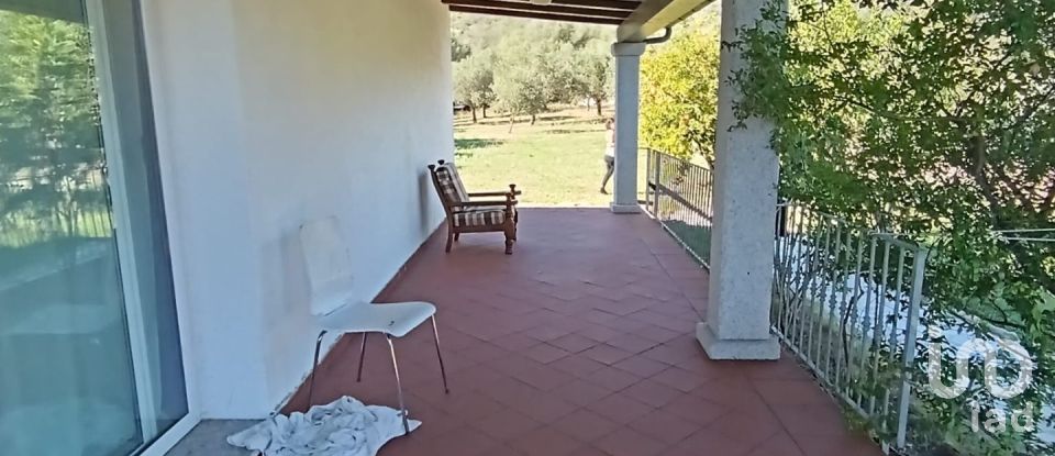 Farm 5 rooms of 160 m² in Olbia (07026)