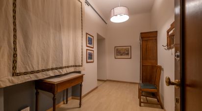 Apartment 0 rooms of 98 m² in Genova (16122)