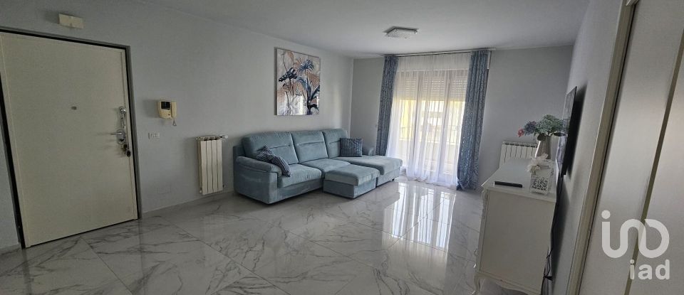 Three-room apartment of 175 m² in Roseto degli Abruzzi (64026)