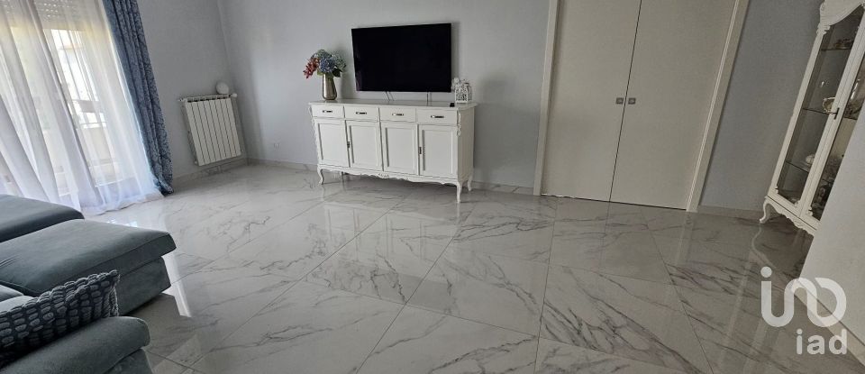 Trilocale di 175 m² a Roseto degli Abruzzi (64026)