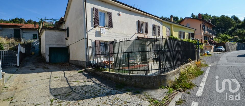 Casa di paese 7 locali di 120 m² in Murialdo (17013)