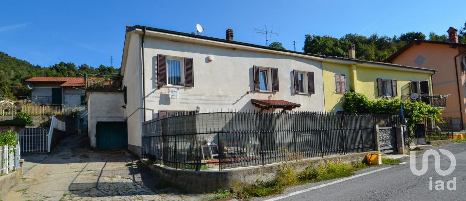 Casa di paese 7 locali di 120 m² in Murialdo (17013)