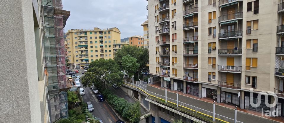 Appartamento 5 locali di 90 m² a Genova (16127)