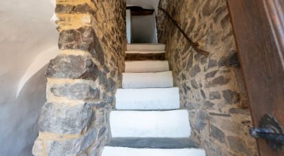 Casa indipendente / Villa 5 locali di 200 m² in Bajardo (18031)