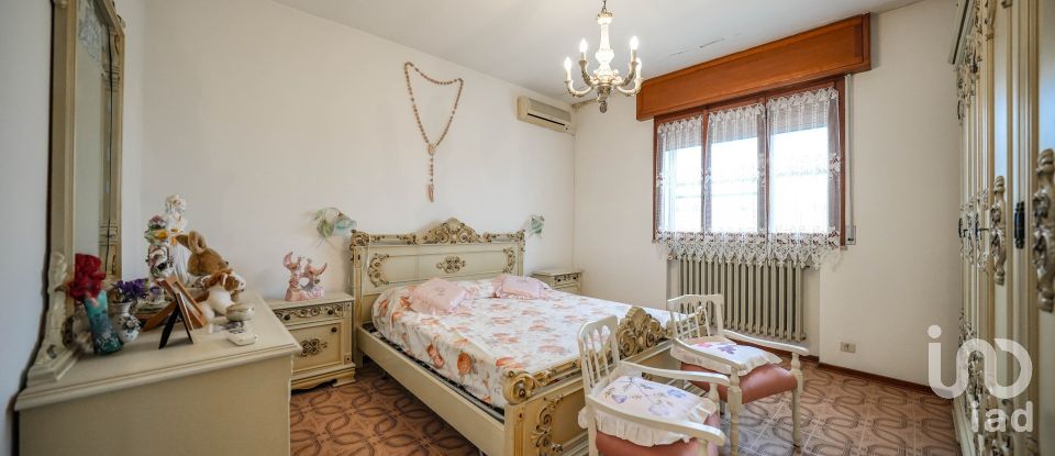 Casa indipendente 4 locali di 602 m² in Copparo (44034)