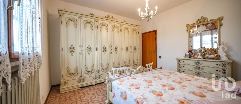 Casa indipendente 4 locali di 602 m² in Copparo (44034)