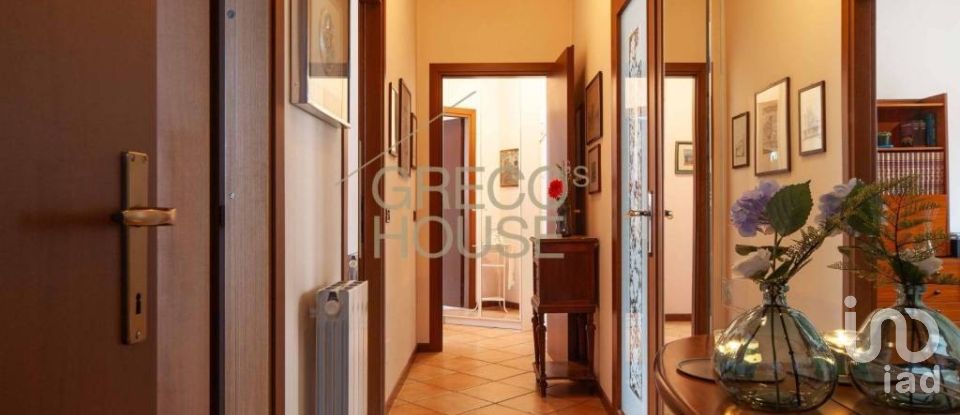 Three-room apartment of 113 m² in Busto Arsizio (21052)