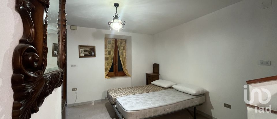 Casa di paese 4 locali di 54 m² in - (87030)