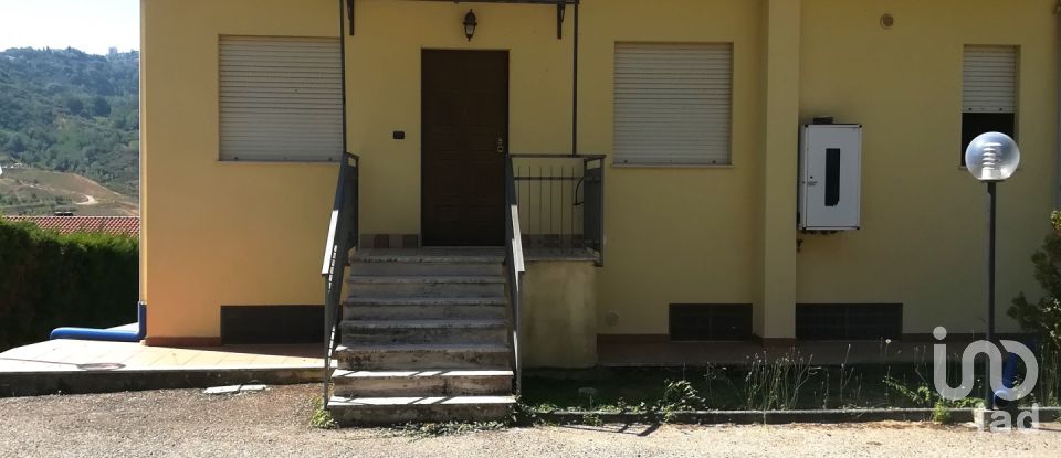 Villa a schiera 11 locali di 200 m² in Rende (87036)