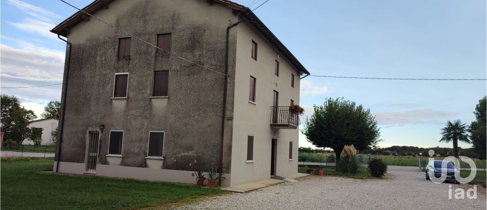 Terreno agricolo di 102.869 m² in Montegalda (36047)