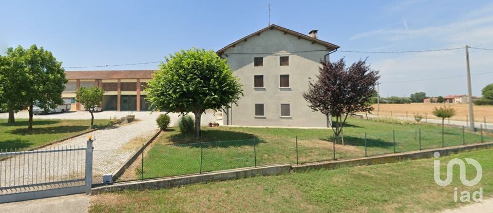 Terreno agricolo di 102.869 m² in Montegalda (36047)