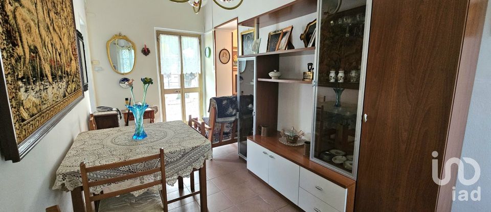 Casa indipendente 4 locali di 60 m² in Alessandria (15121)