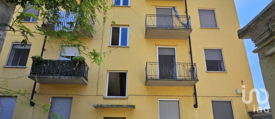 Palazzo / Stabile 4 locali di 72 m² a Casale Monferrato (15033)