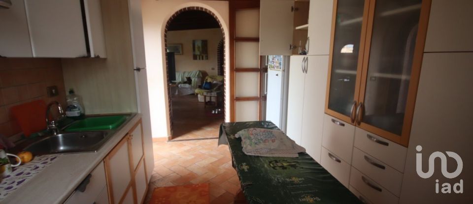 Town house 10 rooms of 300 m² in Villa San Pietro (09050)