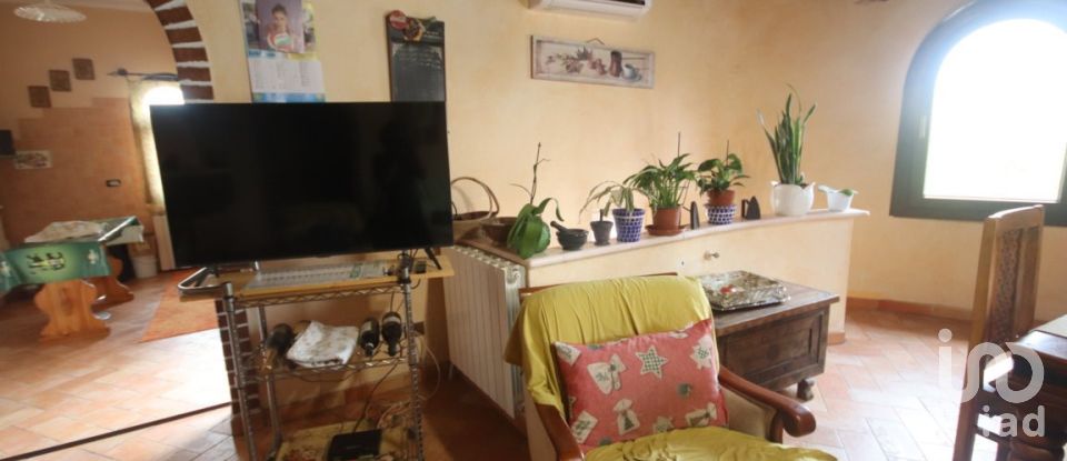 Town house 10 rooms of 300 m² in Villa San Pietro (09050)