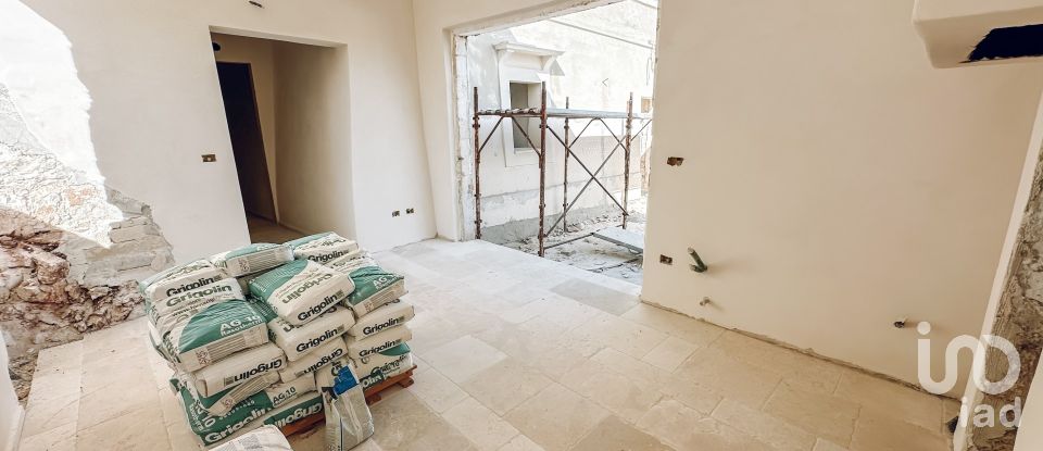 Villa 6 locali di 160 m² in Martina Franca (74015)