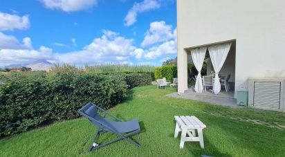 Trilocale di 59 m² a Campofelice di Roccella (90010)