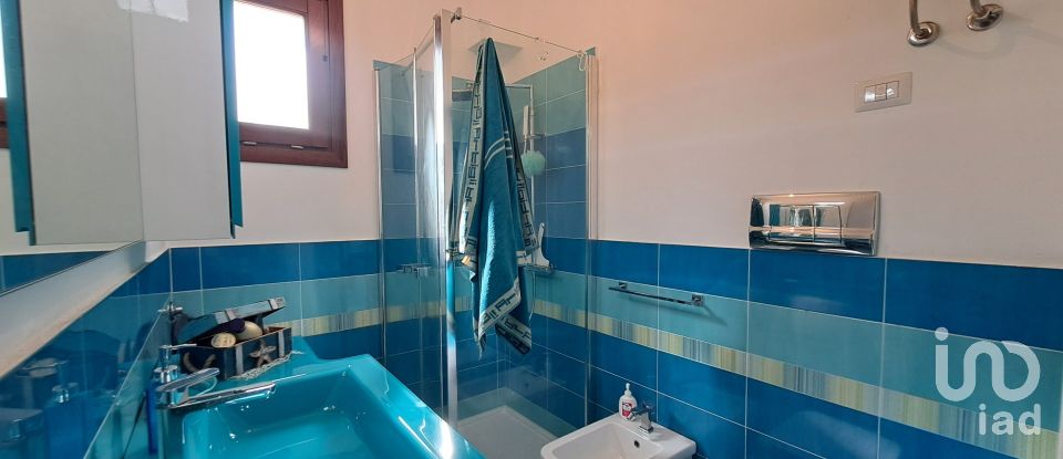 Three-room apartment of 59 m² in Campofelice di Roccella (90010)