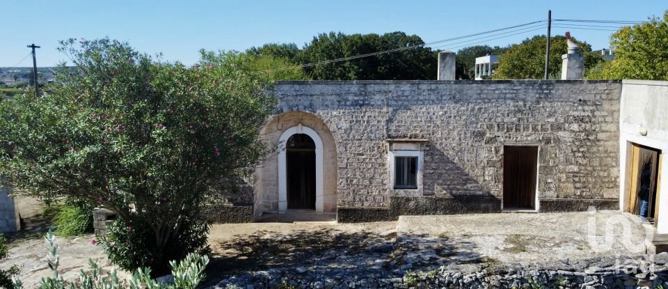 Equestrian facility 4 rooms of 135 m² in Martina Franca (74015)