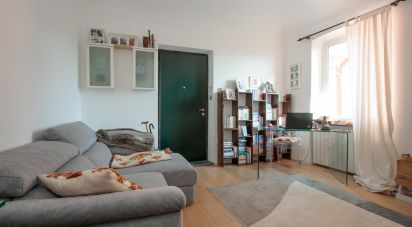 Loft 5 rooms of 90 m² in Genova (16127)